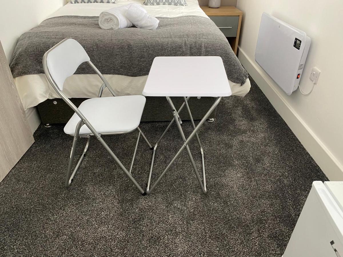 2B Spv Double En-Suite Room Wakefield Exterior foto
