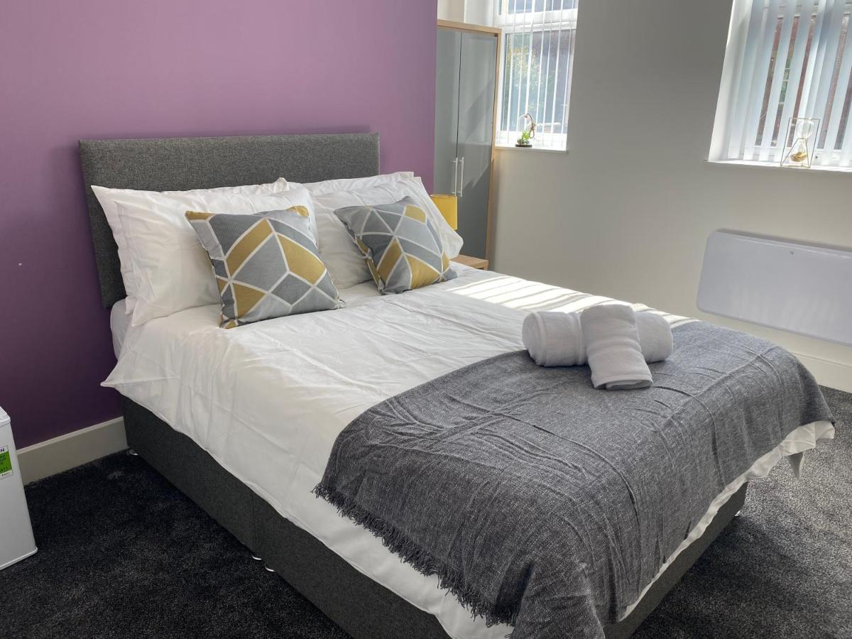 2B Spv Double En-Suite Room Wakefield Exterior foto